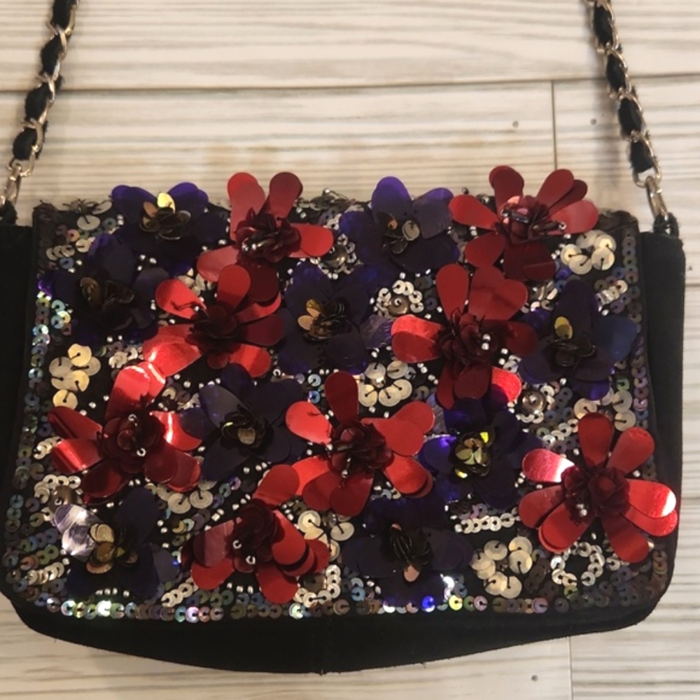Womens Free People black suede sequin floral chain strap bag. - Picture 4 of 16
